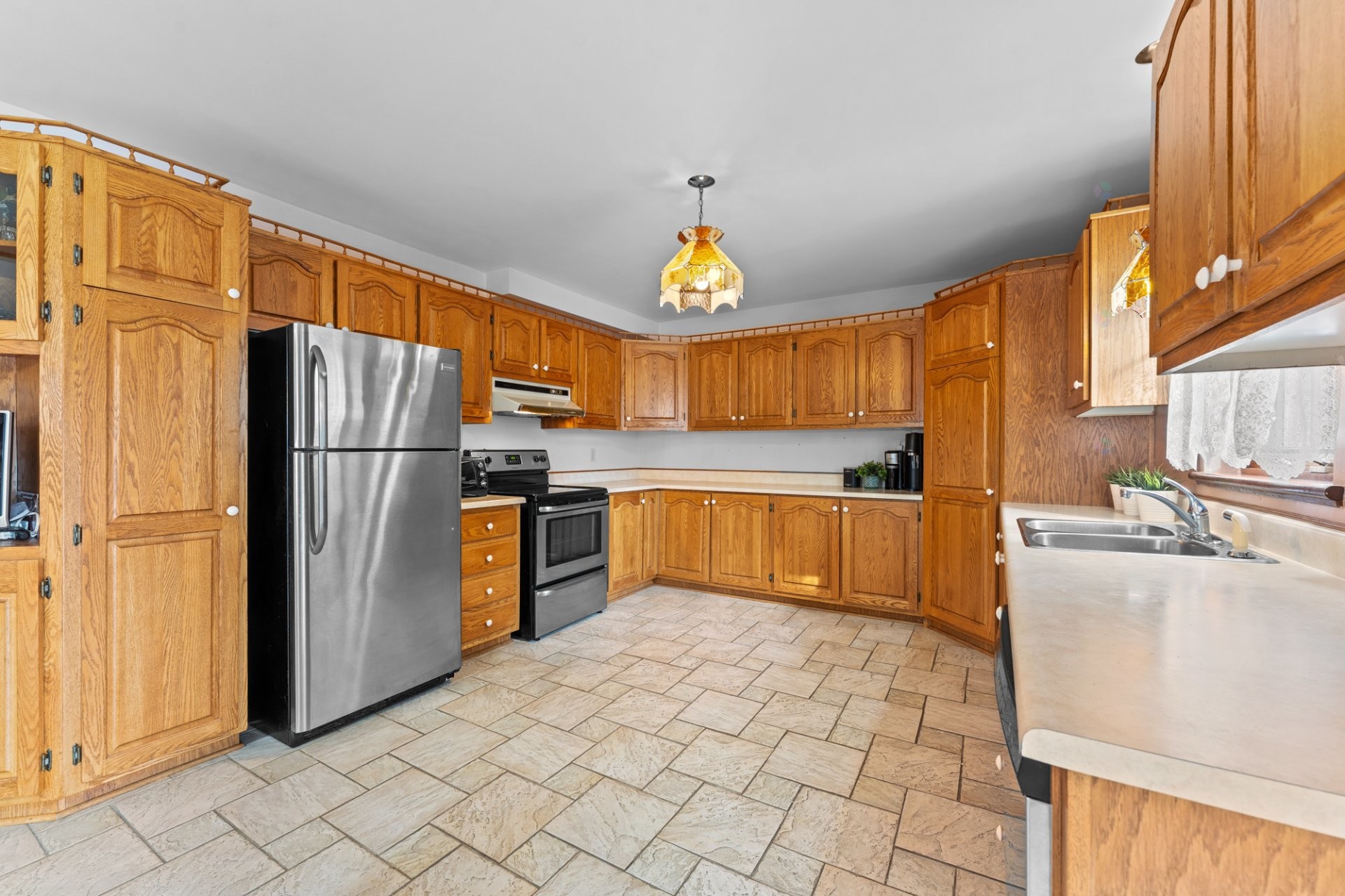 









16750


Boul. Gouin E.

,
Montréal (Rivière-des-Prairies/Pointe-aux-Trembles),




QC
H1A2G5

