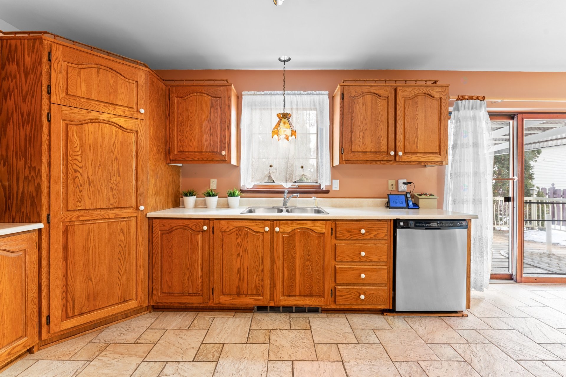 









16750


Boul. Gouin E.

,
Montréal (Rivière-des-Prairies/Pointe-aux-Trembles),




QC
H1A2G5

