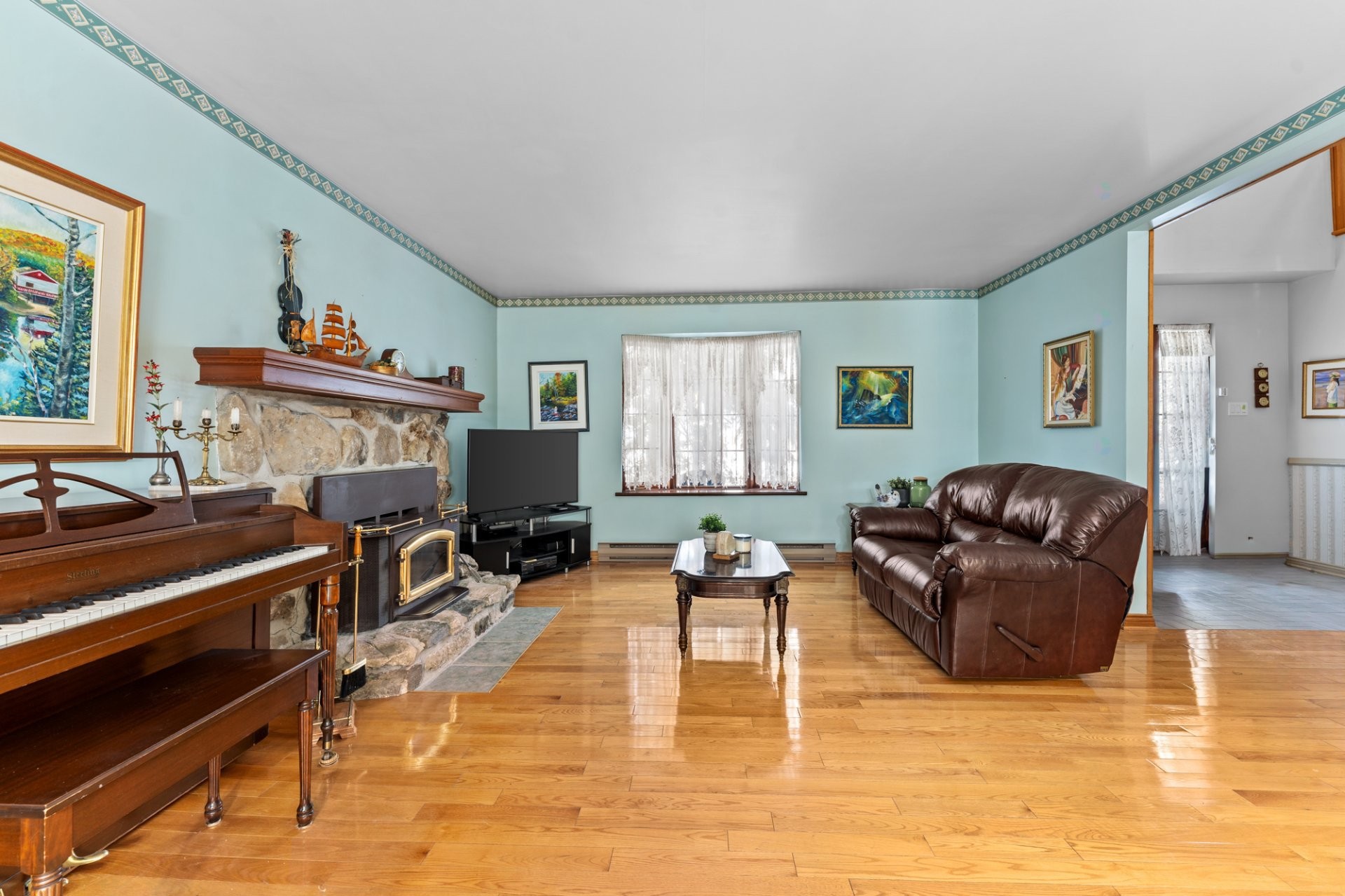









16750


Boul. Gouin E.

,
Montréal (Rivière-des-Prairies/Pointe-aux-Trembles),




QC
H1A2G5


