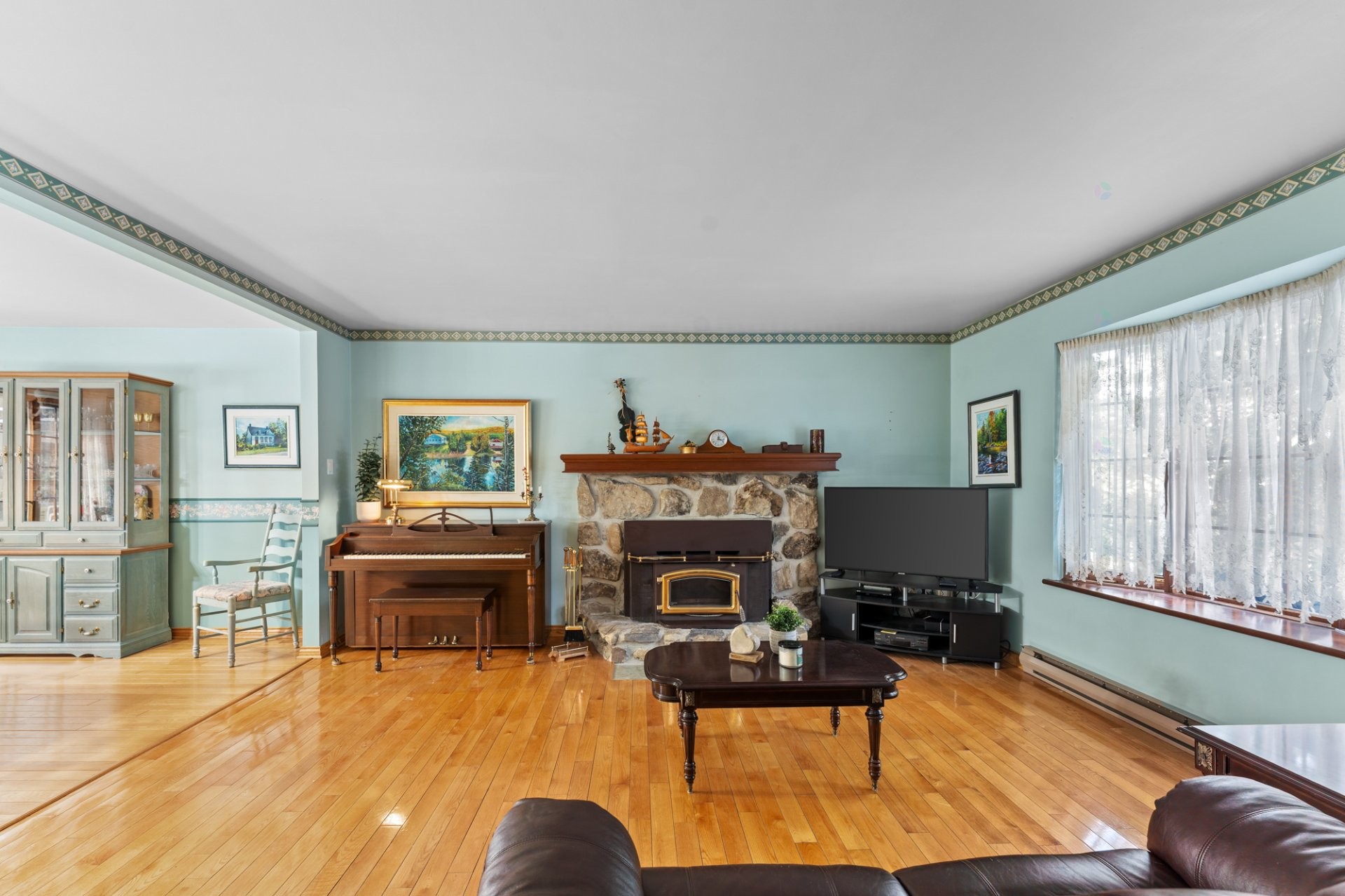 









16750


Boul. Gouin E.

,
Montréal (Rivière-des-Prairies/Pointe-aux-Trembles),




QC
H1A2G5

