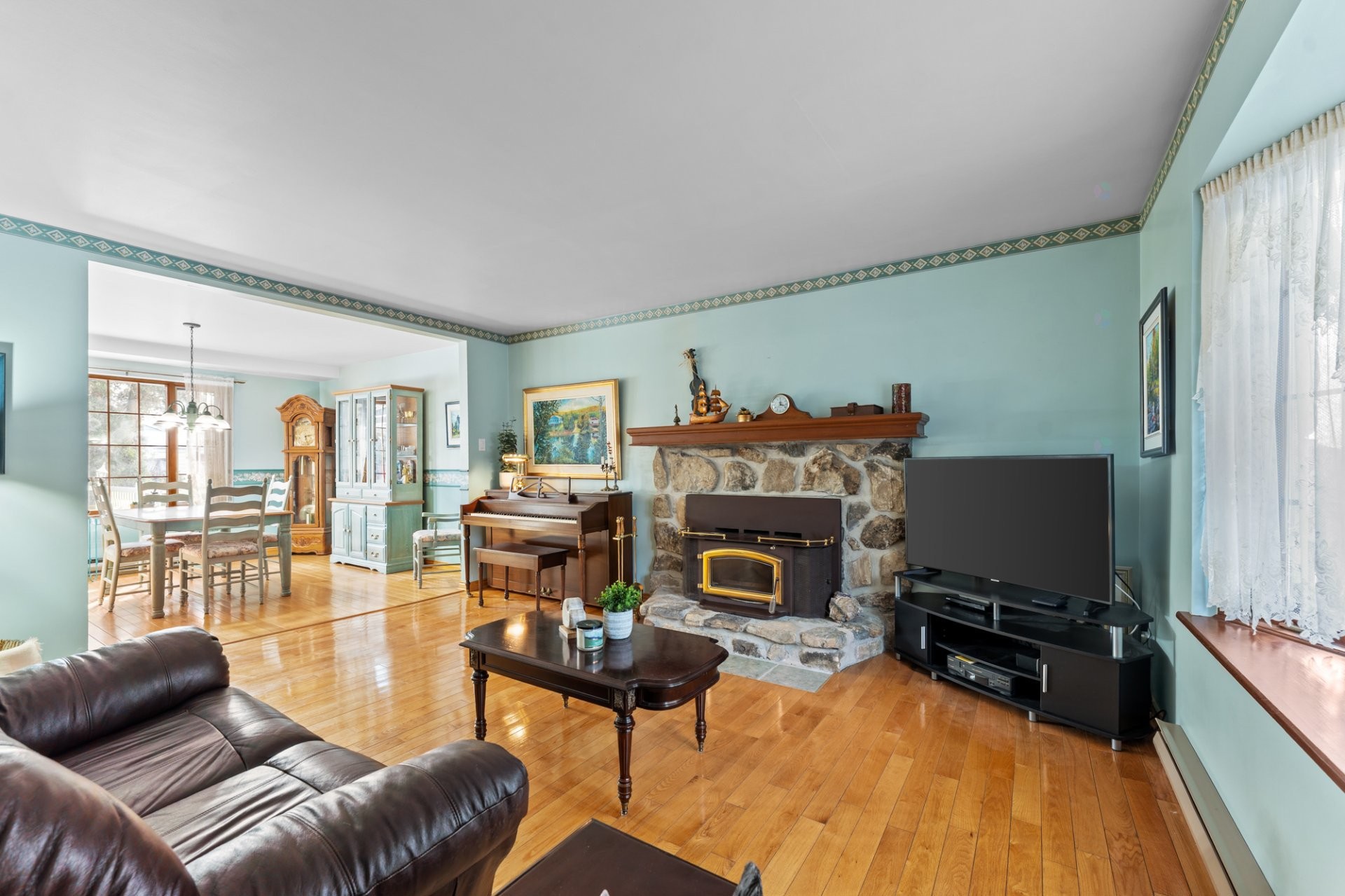 









16750


Boul. Gouin E.

,
Montréal (Rivière-des-Prairies/Pointe-aux-Trembles),




QC
H1A2G5

