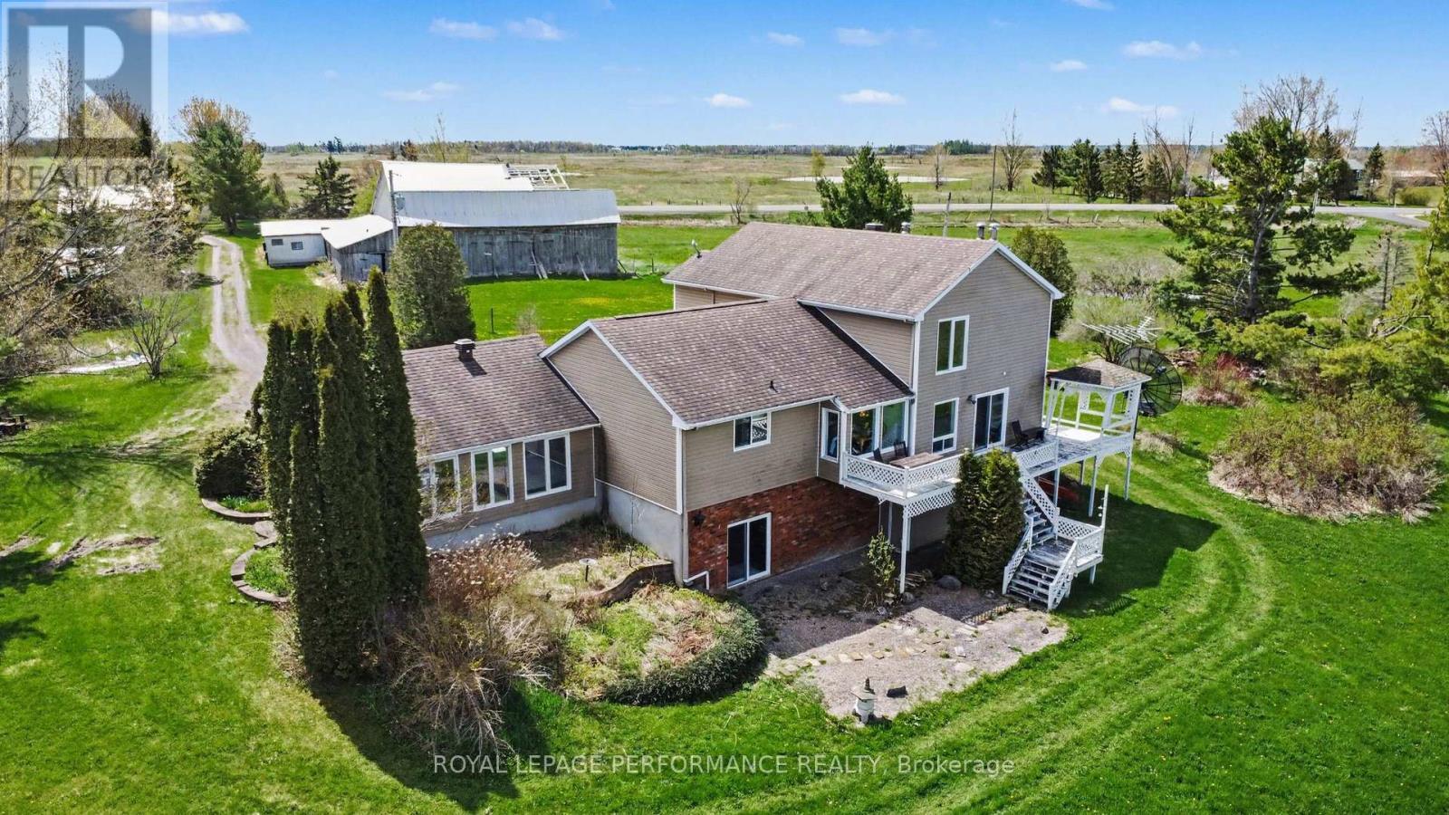 












935 CONCESSION 1 ROAD

,
Alfred and Plantagenet,




Ontario
K0B1J0

