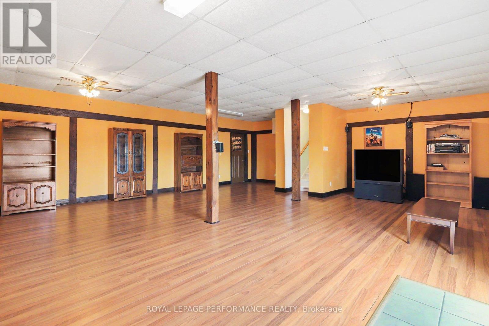 












935 CONCESSION 1 ROAD

,
Alfred and Plantagenet,




Ontario
K0B1J0

