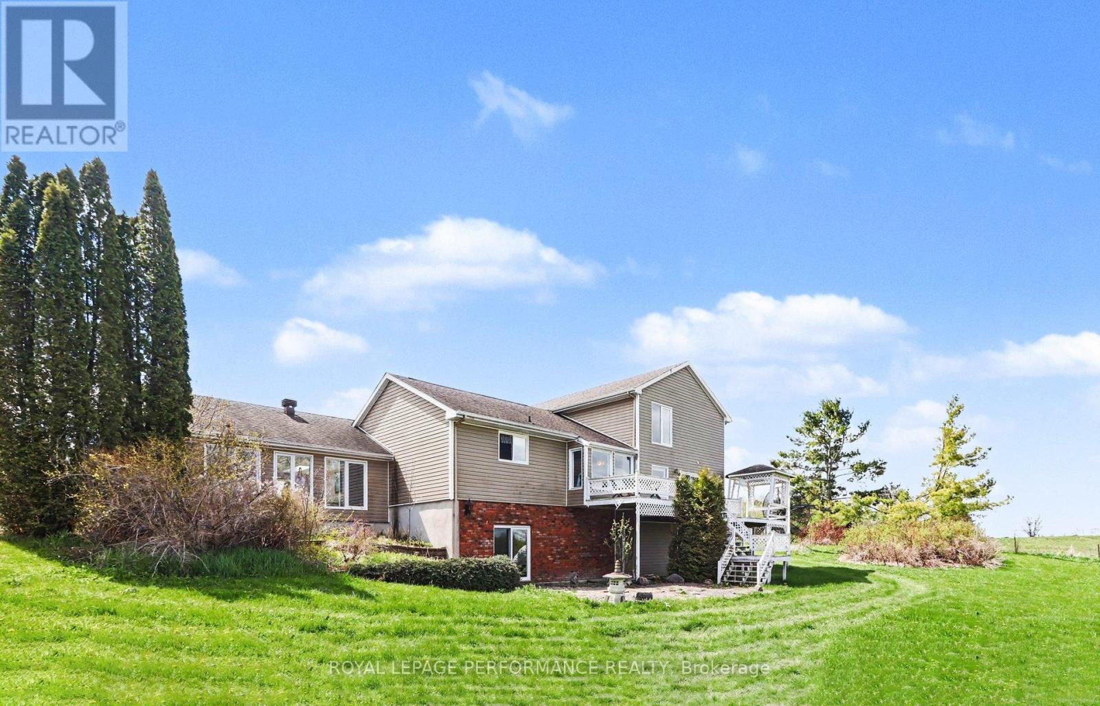 












935 CONCESSION 1 ROAD

,
Alfred and Plantagenet,




Ontario
K0B1J0

