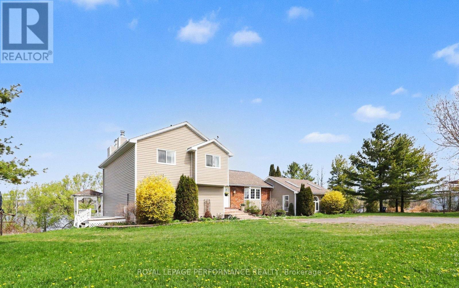 












935 CONCESSION 1 ROAD

,
Alfred and Plantagenet,




Ontario
K0B1J0

