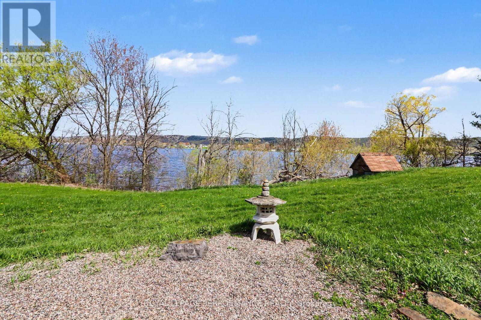 












935 CONCESSION 1 ROAD

,
Alfred and Plantagenet,




Ontario
K0B1J0

