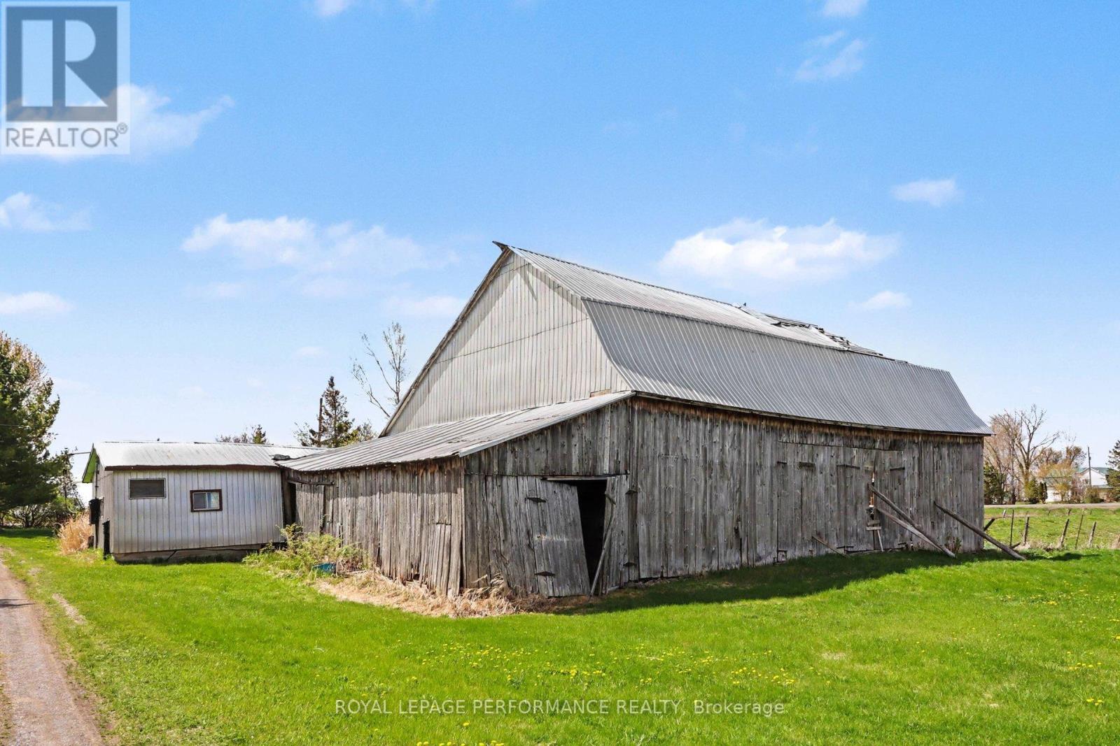 












935 CONCESSION 1 ROAD

,
Alfred and Plantagenet,




Ontario
K0B1J0

