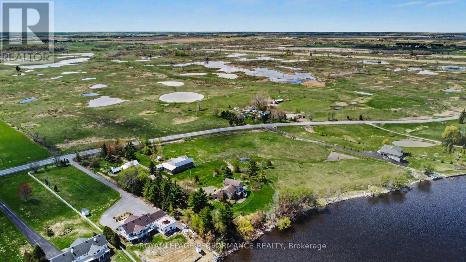 












935 CONCESSION 1 ROAD

,
Alfred and Plantagenet,




Ontario
K0B1J0

