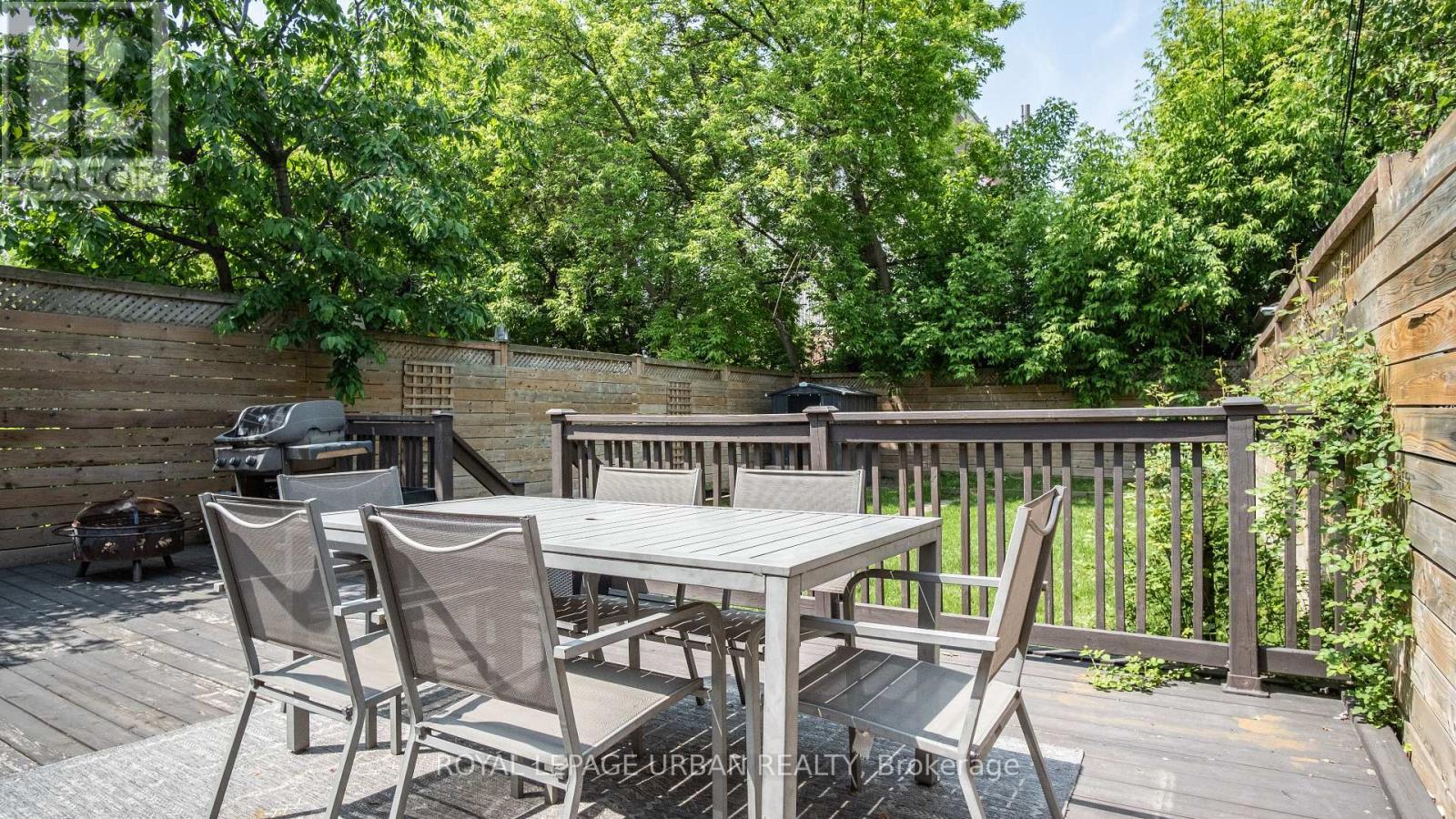 












434 WESTMOUNT AVENUE

,
Toronto,




Ontario
M6E3N5

