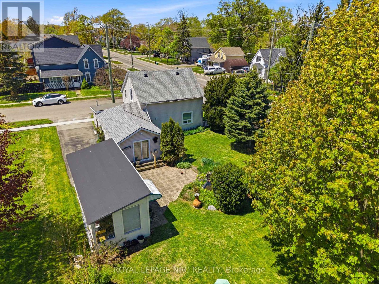 












3721 DOMINION ROAD

,
Fort Erie (Ridgeway),




Ontario
L0S1N0

