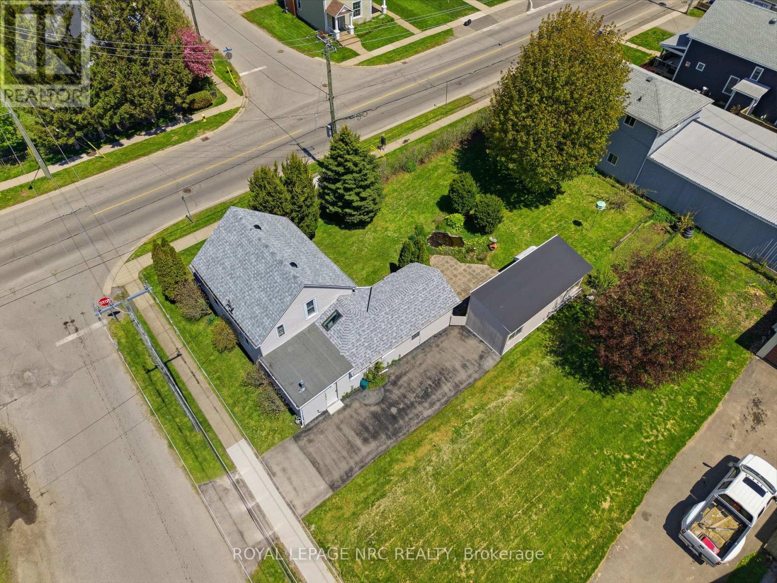 












3721 DOMINION ROAD

,
Fort Erie (Ridgeway),




Ontario
L0S1N0

