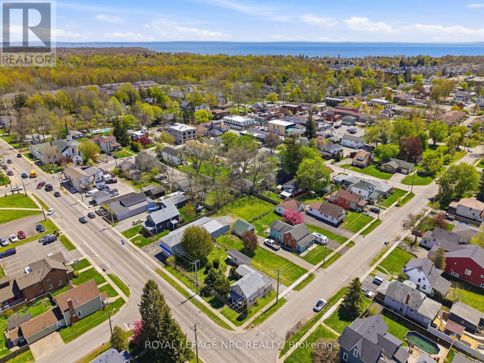 












3721 DOMINION ROAD

,
Fort Erie (Ridgeway),




Ontario
L0S1N0

