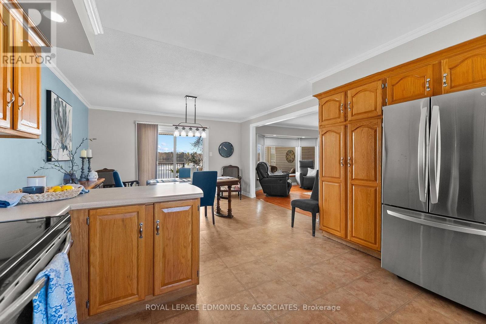 












160 LACROIX BAY ROAD

,
Whitewater Region,




Ontario
K0J2L0

