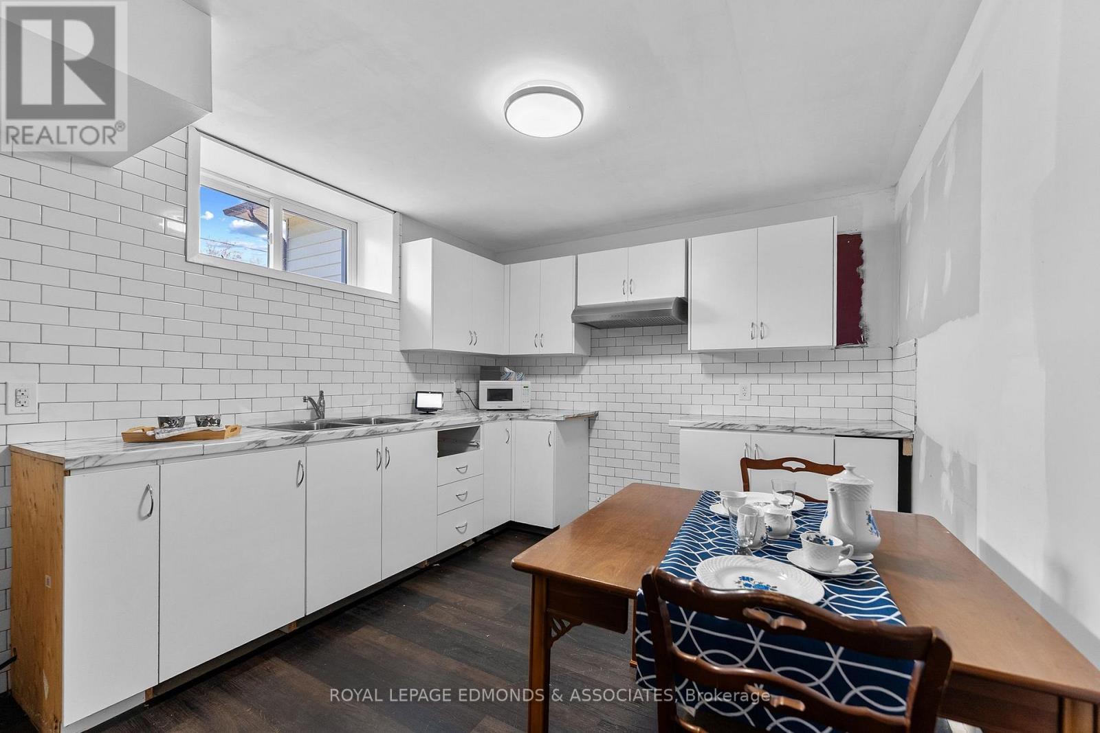 












160 LACROIX BAY ROAD

,
Whitewater Region,




Ontario
K0J2L0

