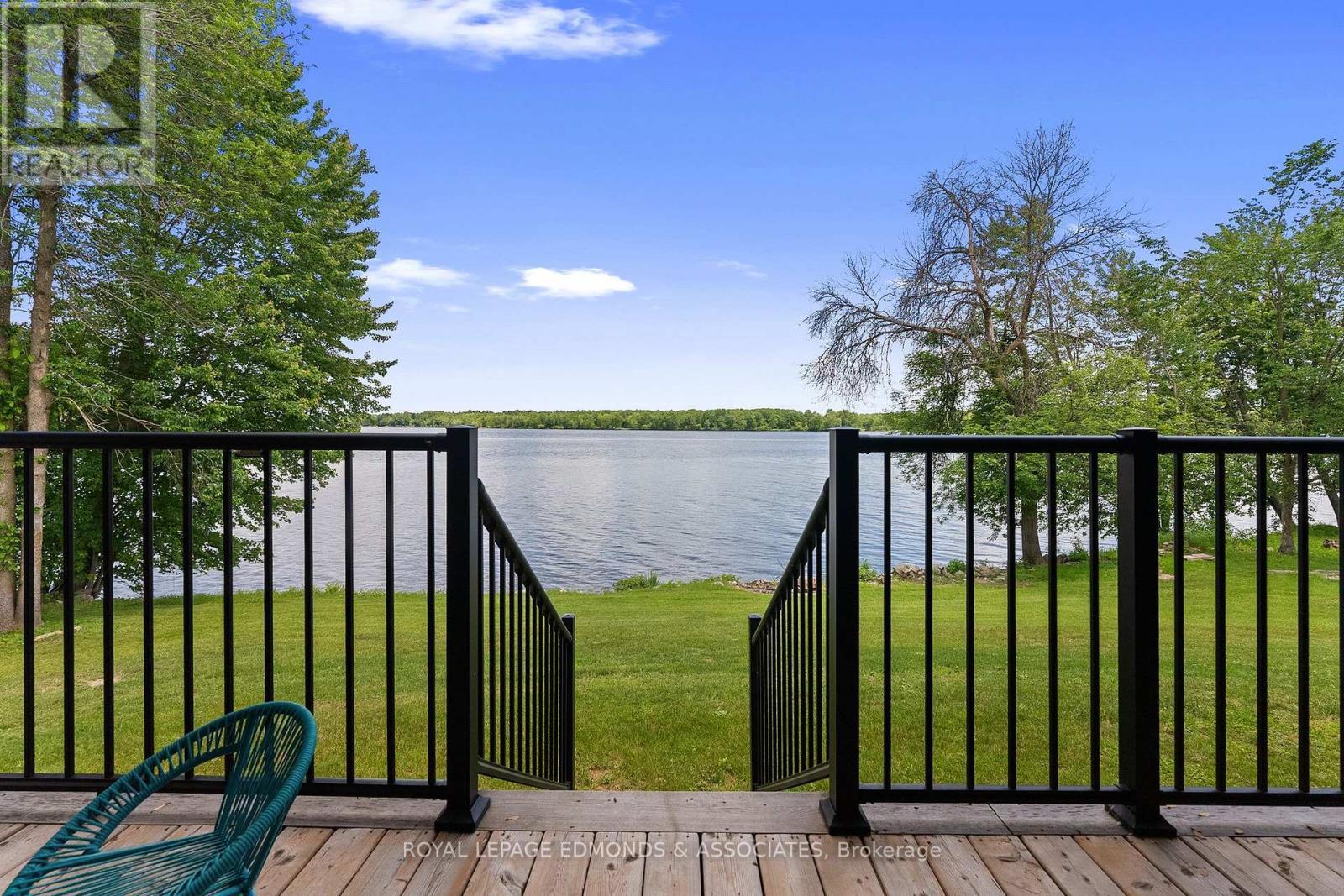 












160 LACROIX BAY ROAD

,
Whitewater Region,




Ontario
K0J2L0

