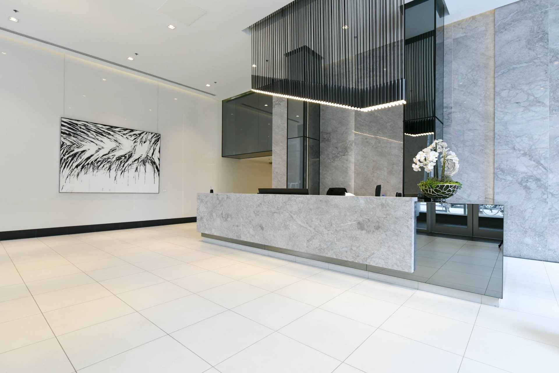 









1050


Rue Drummond

, 2707,
Montréal (Ville-Marie),




QC
H3B0G3

