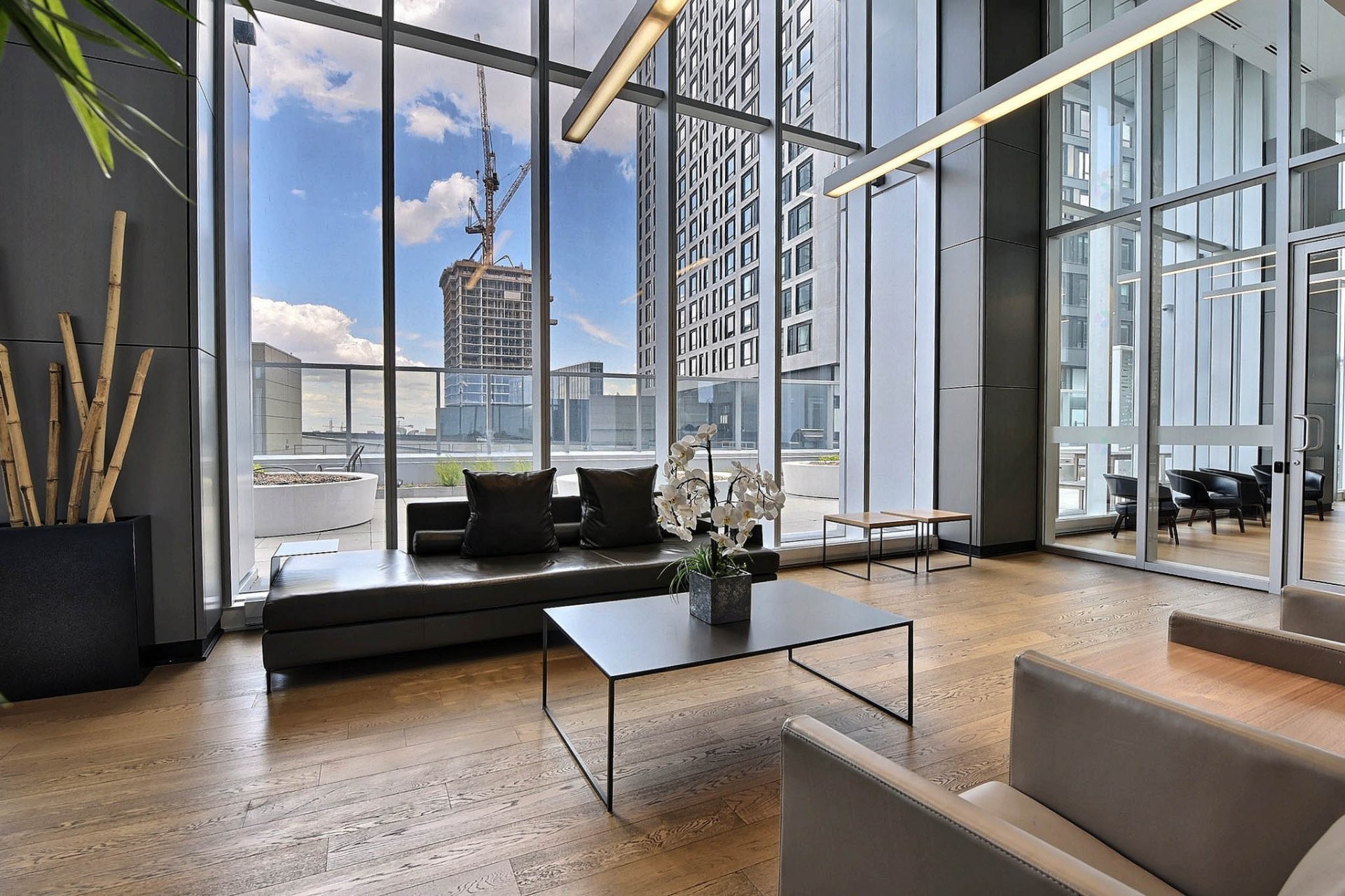 









1050


Rue Drummond

, 2707,
Montréal (Ville-Marie),




QC
H3B0G3

