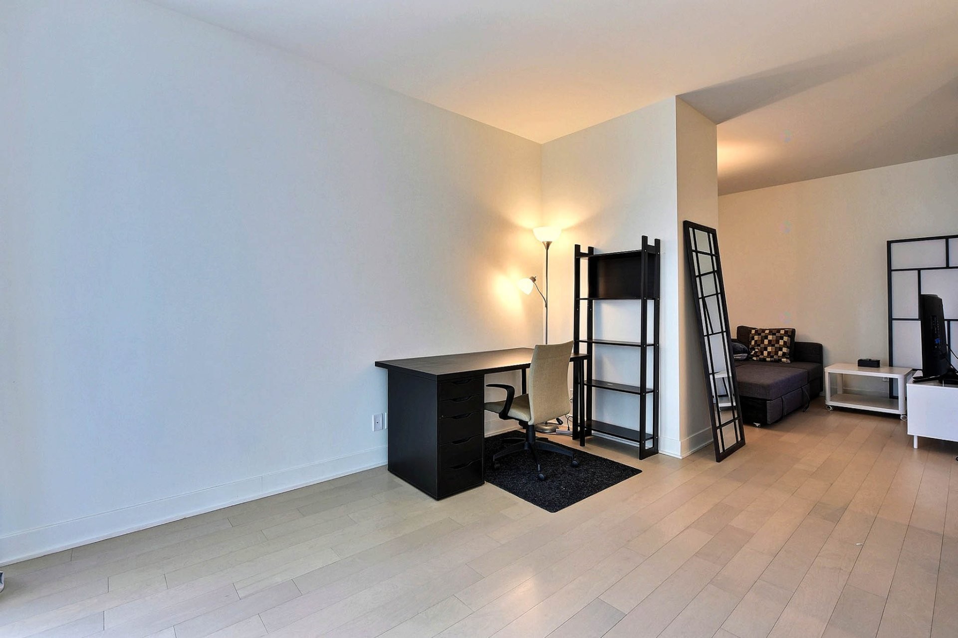 









1050


Rue Drummond

, 2707,
Montréal (Ville-Marie),




QC
H3B0G3

