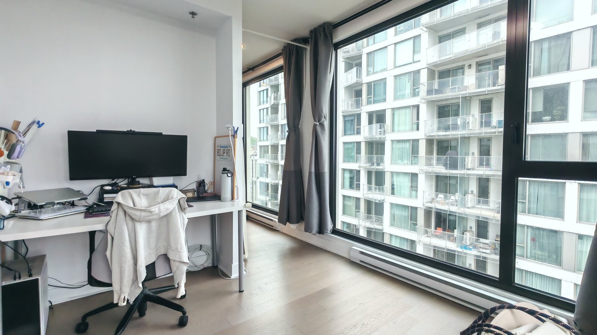 









2020


Boul. René-Lévesque O.

, 1611,
Montréal (Ville-Marie),




QC
H3H0B4


