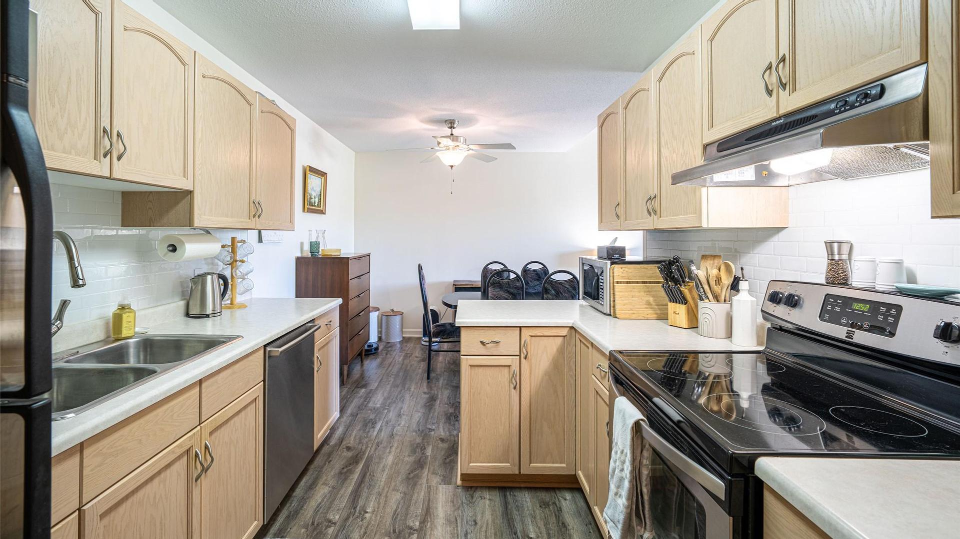 









3160


Casorso

Road, 407,
Kelowna,




BC
V1W 3L7

