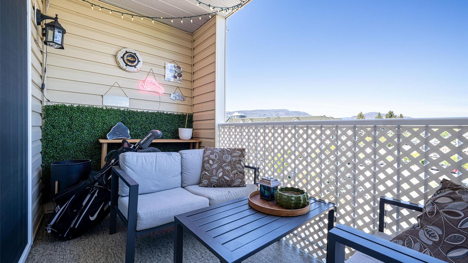 









3160


Casorso

Road, 407,
Kelowna,




BC
V1W 3L7


