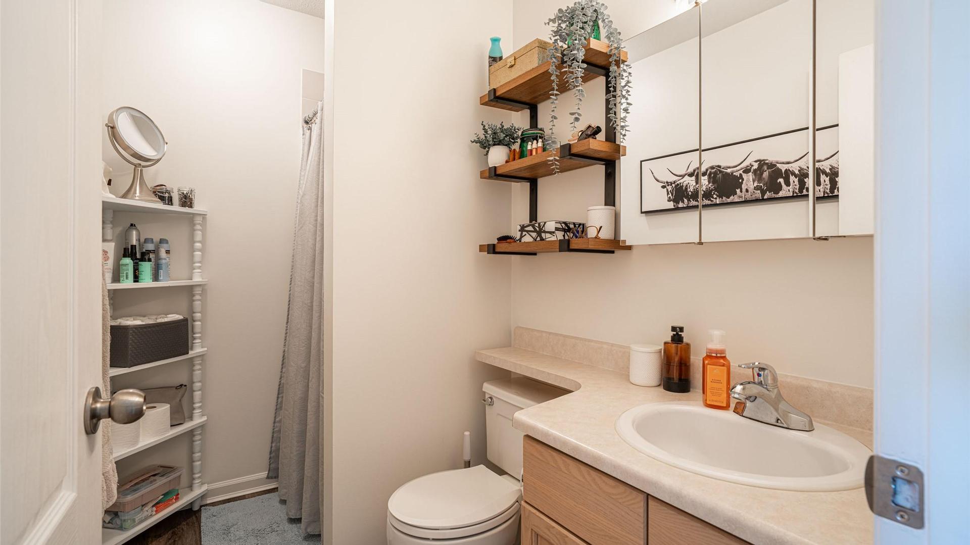 









3160


Casorso

Road, 407,
Kelowna,




BC
V1W 3L7

