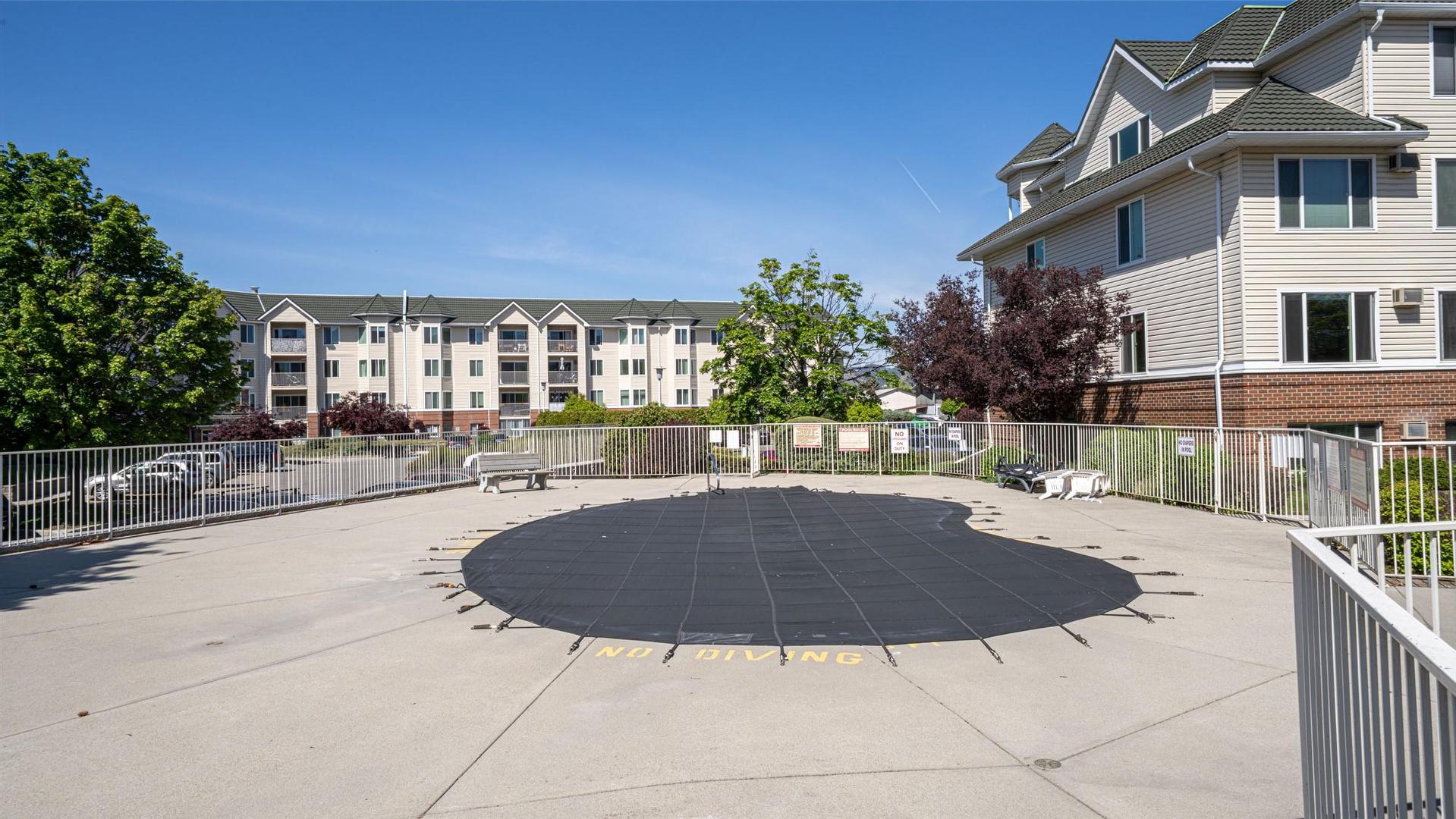 









3160


Casorso

Road, 407,
Kelowna,




BC
V1W 3L7

