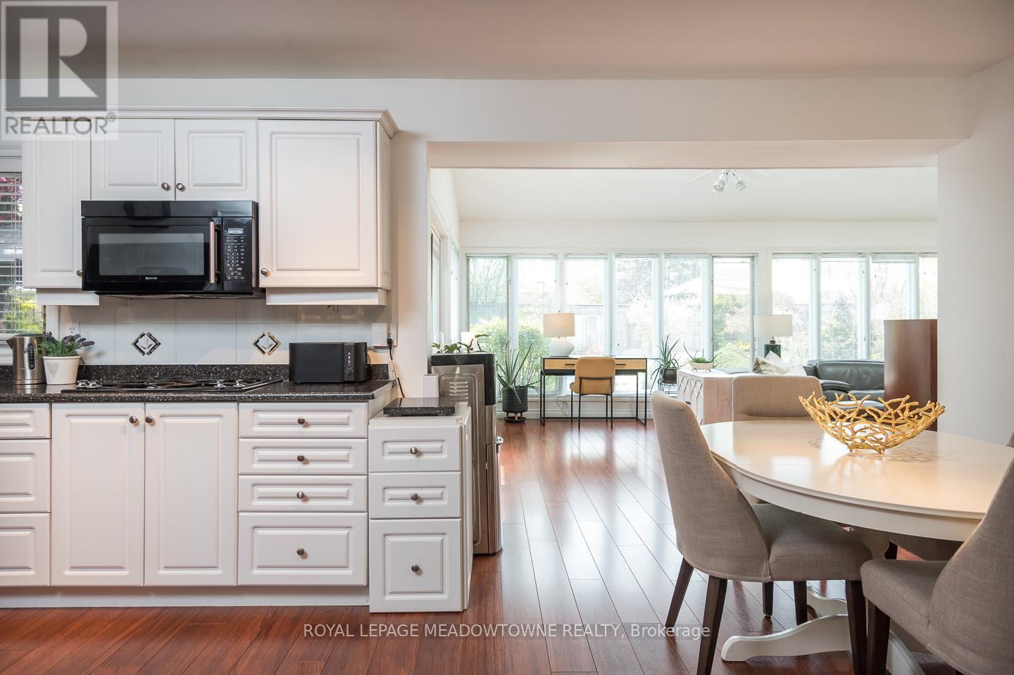 












855 MAPLE AVENUE

,
Milton,




Ontario
L9T3N3

