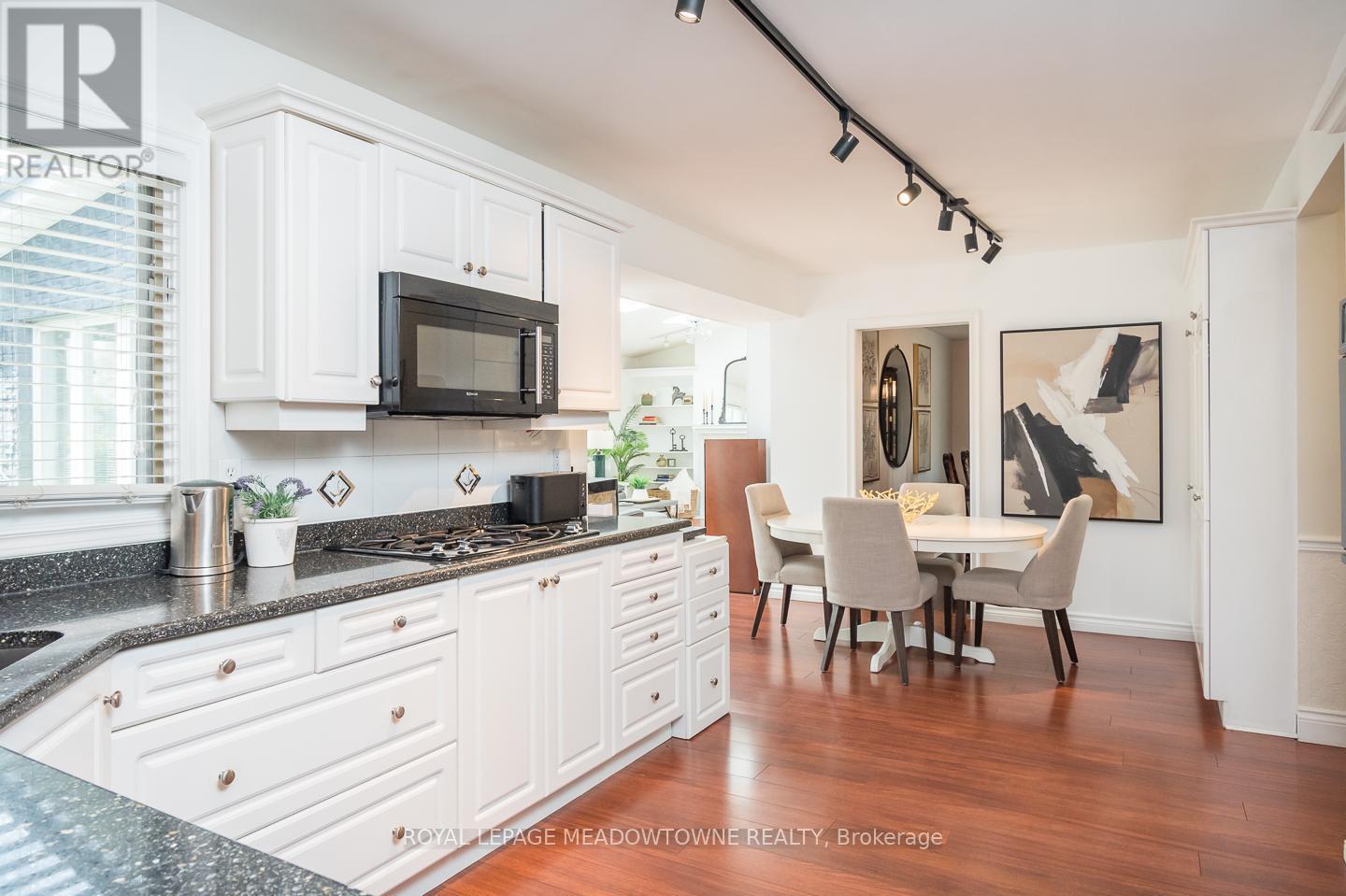 












855 MAPLE AVENUE

,
Milton,




Ontario
L9T3N3

