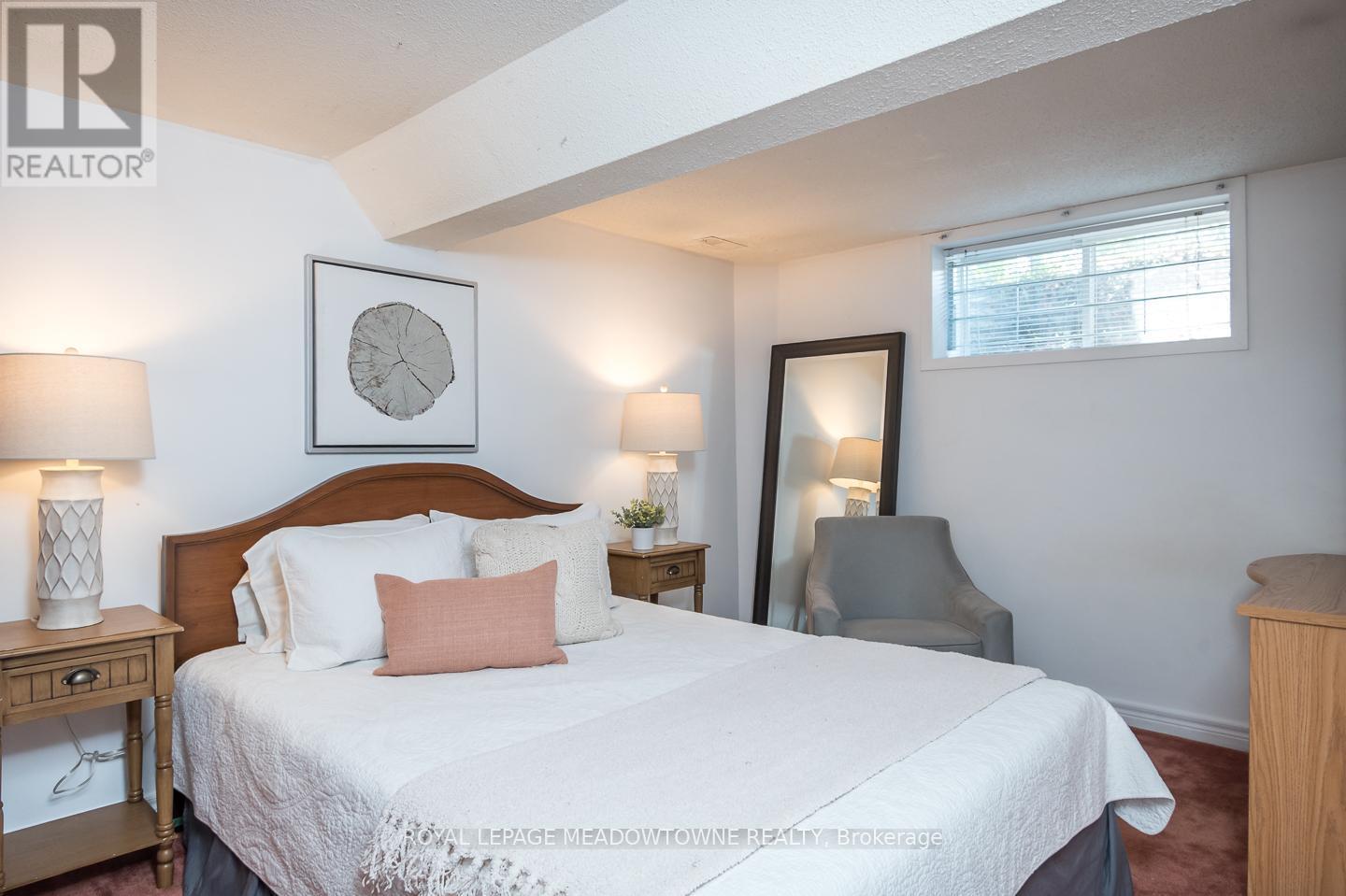 












855 MAPLE AVENUE

,
Milton,




Ontario
L9T3N3


