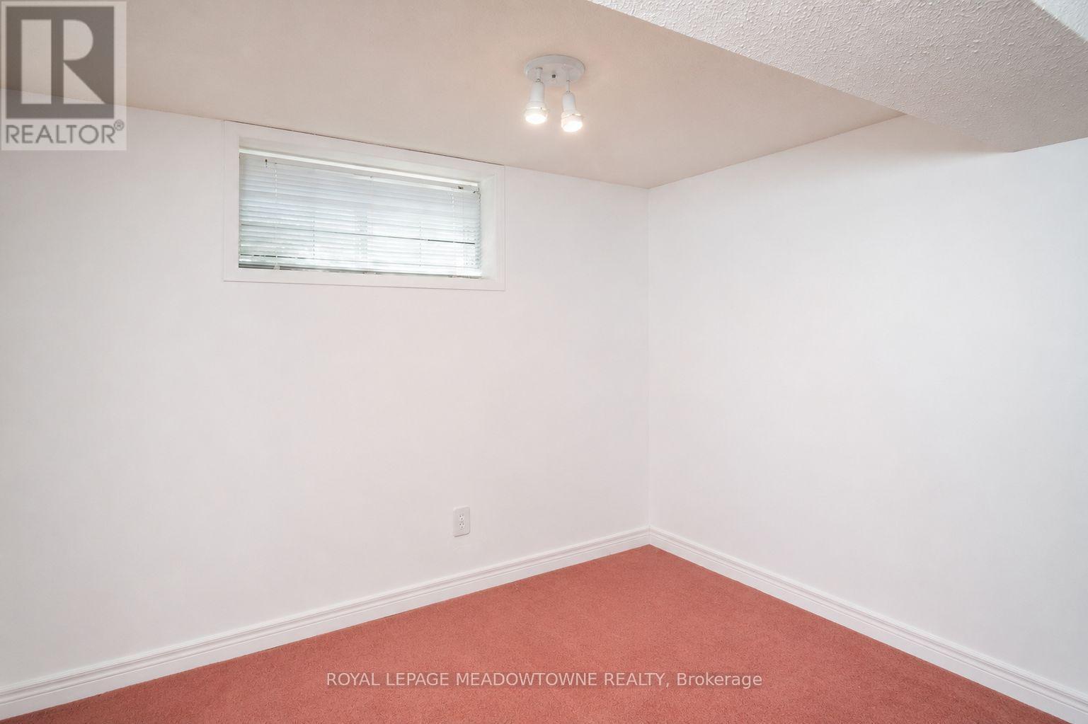












855 MAPLE AVENUE

,
Milton,




Ontario
L9T3N3

