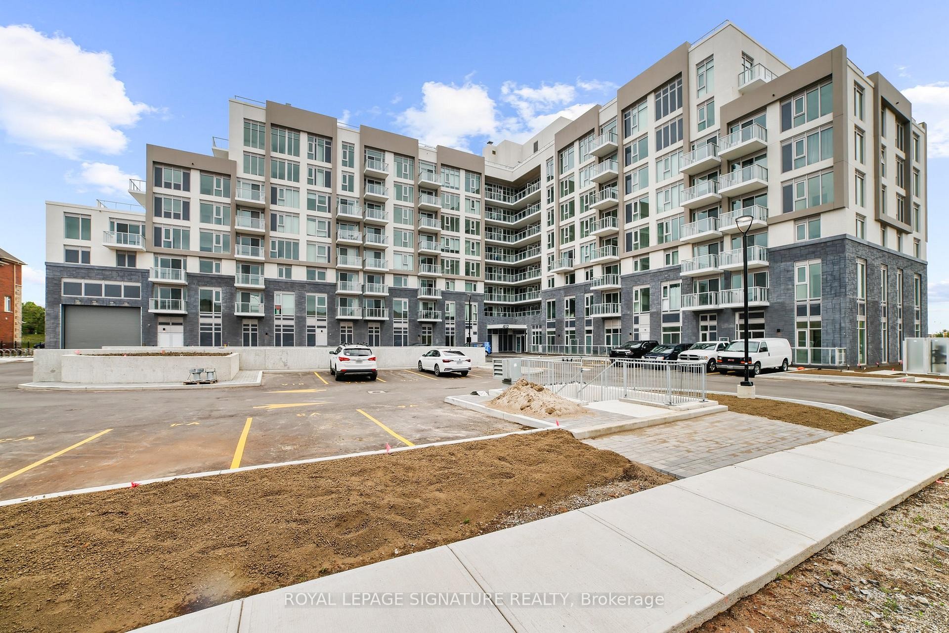 









412


Silver Maple

Road,
Oakville,




ON
L6H 0S2

