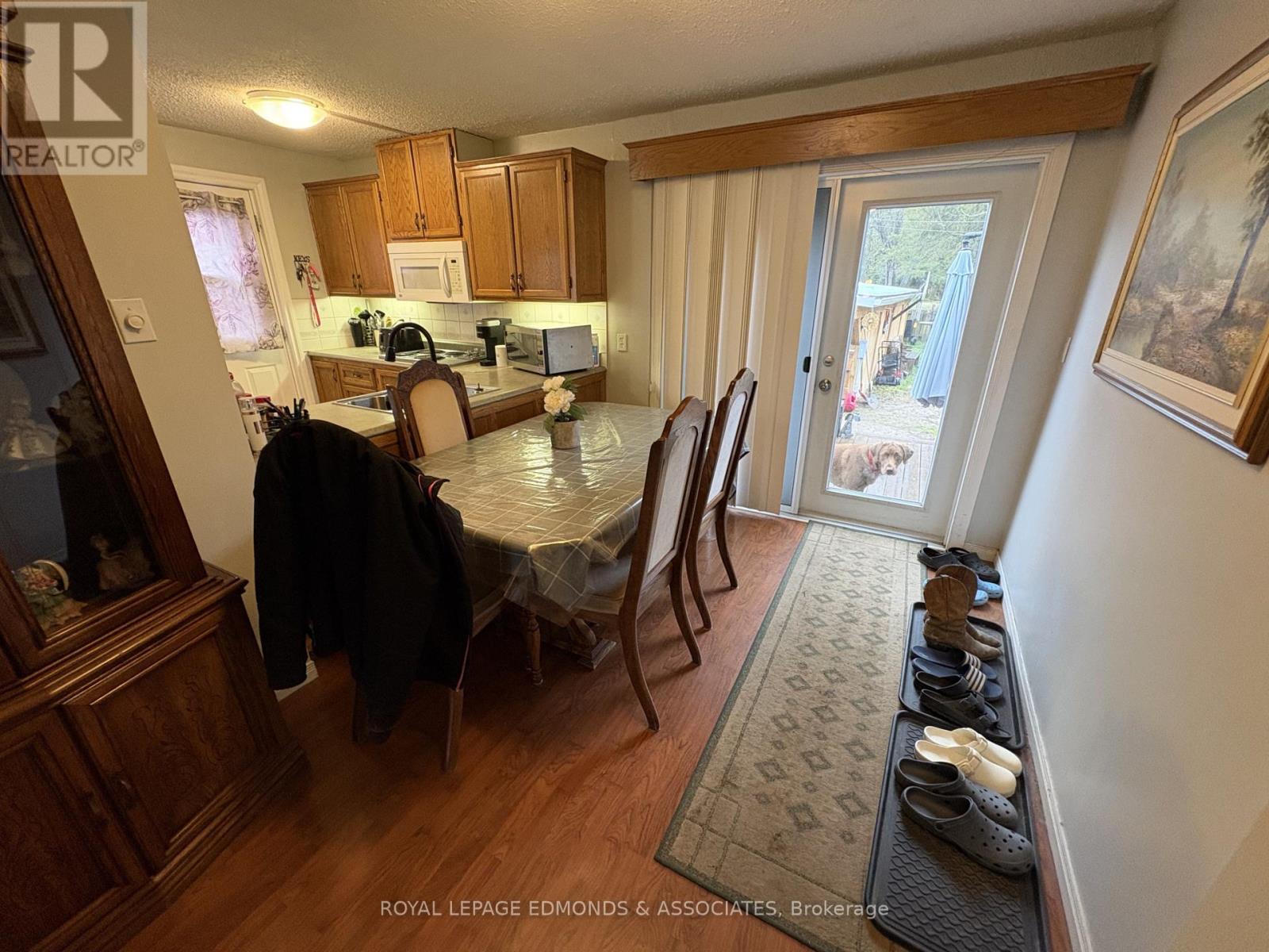 












650 LORNE STREET W

,
Laurentian Valley,




Ontario
K8A6T6

