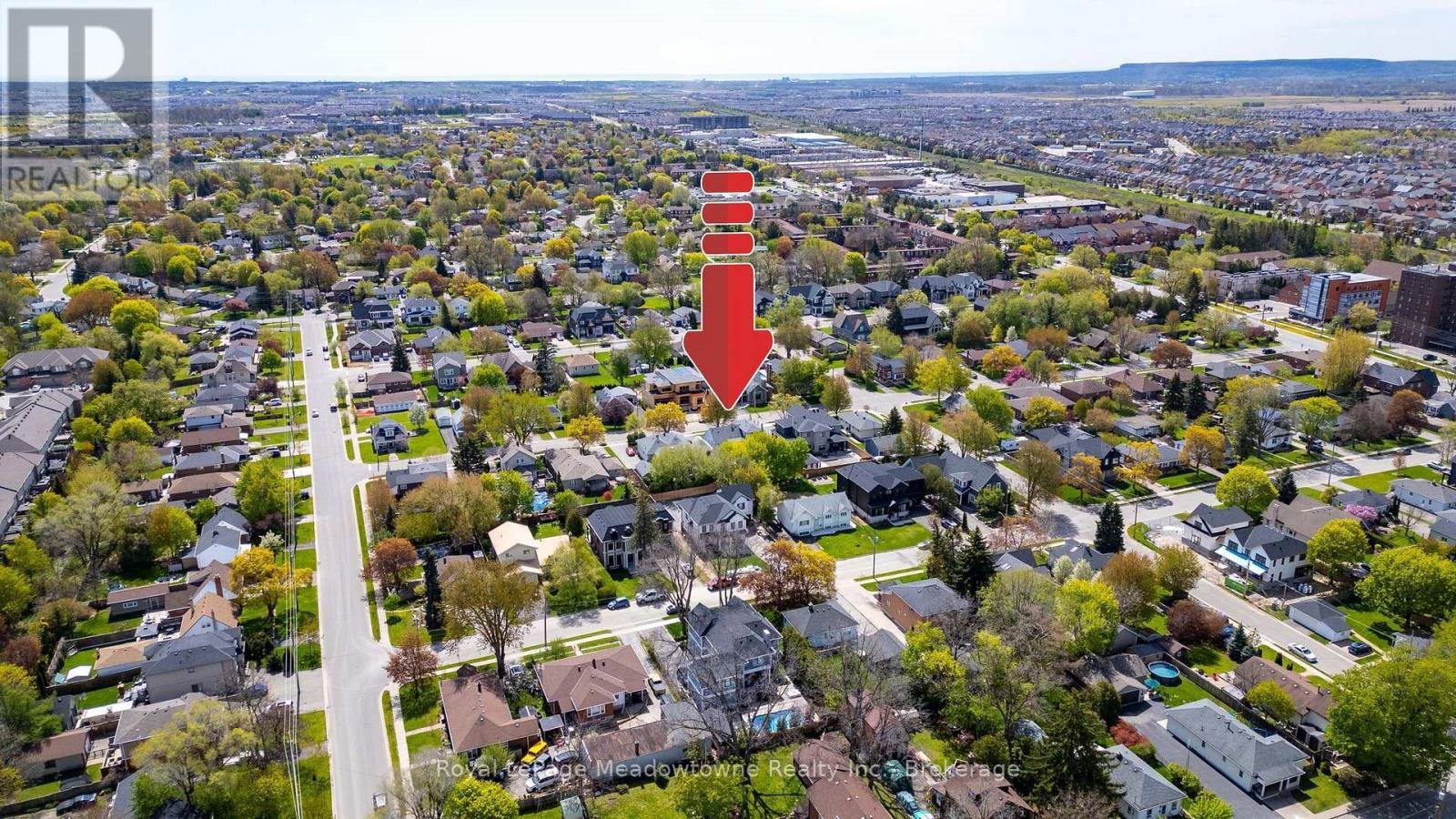 












75 MILES STREET

,
Milton (OM Old Milton),




Ontario
L9T1E7

