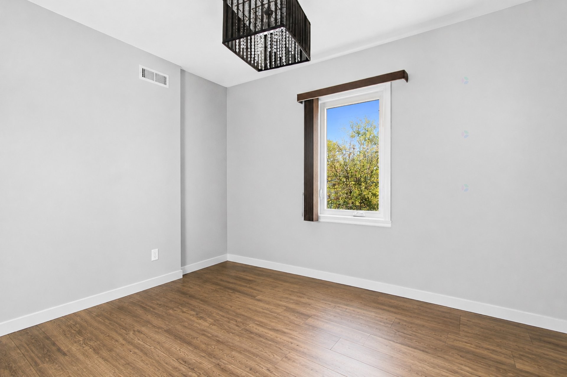 









49

 - 51


Rue Charles

,
Lachute,




QC
J8H2Y2

