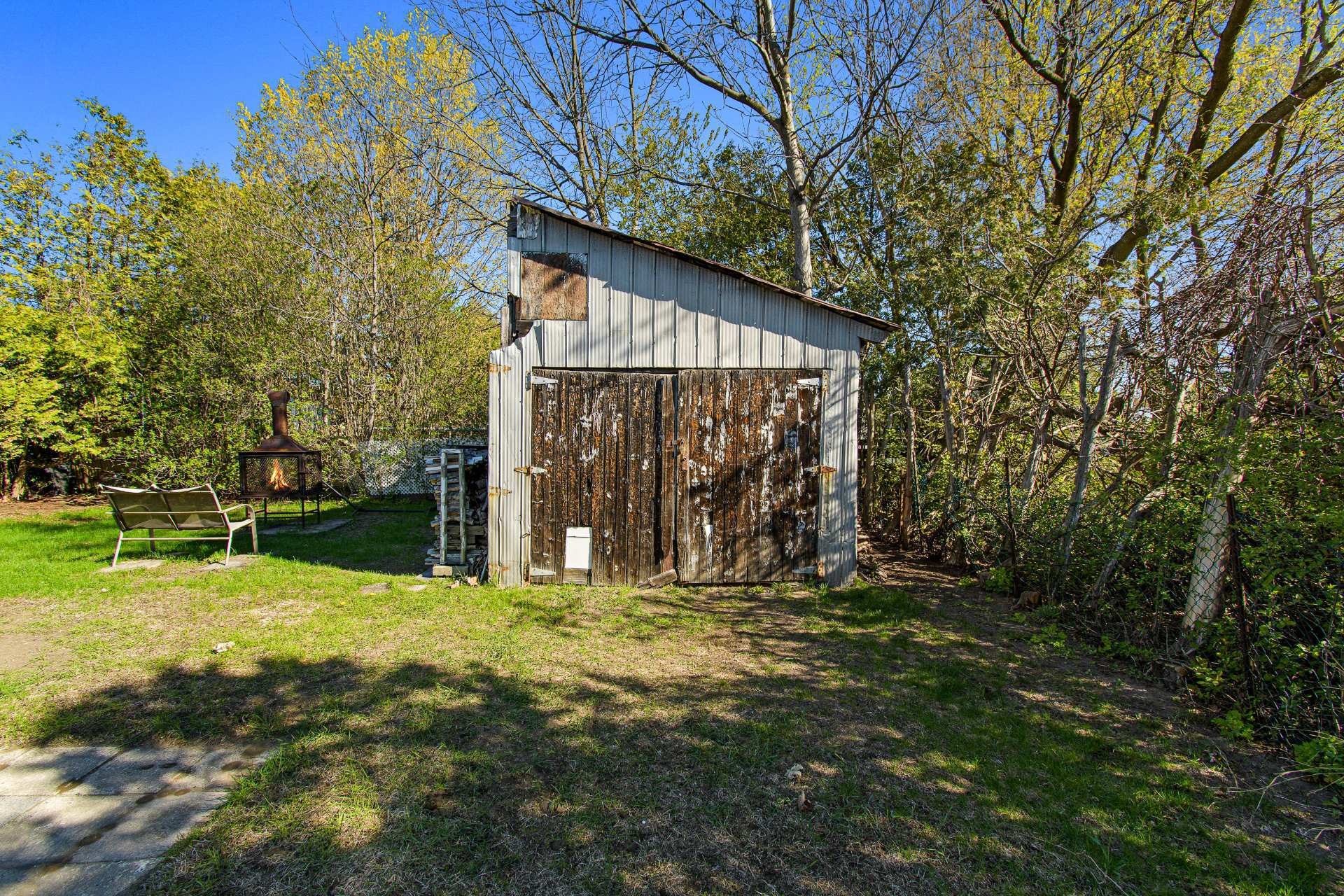 









49

 - 51


Rue Charles

,
Lachute,




QC
J8H2Y2

