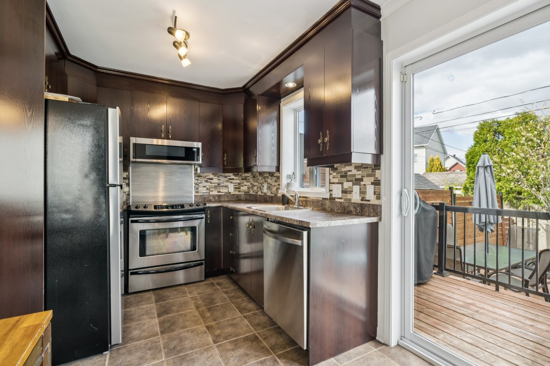 









2335


Rue des Roseaux

,
Marieville,




QC
J3M0B7

