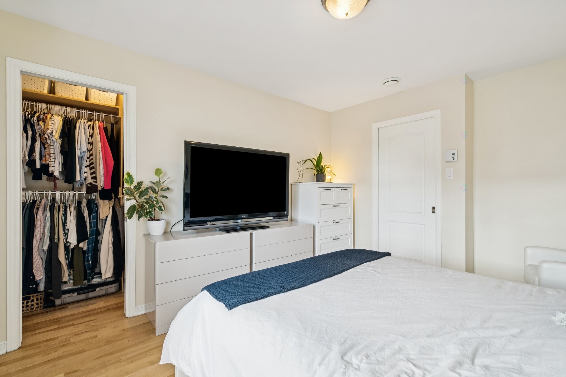 









2335


Rue des Roseaux

,
Marieville,




QC
J3M0B7

