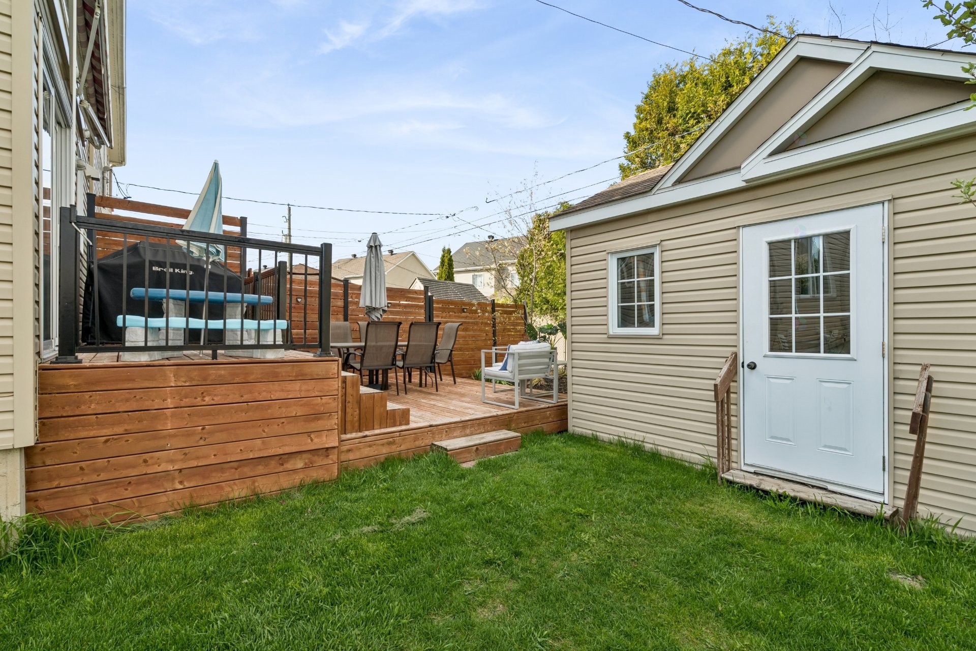 









2335


Rue des Roseaux

,
Marieville,




QC
J3M0B7


