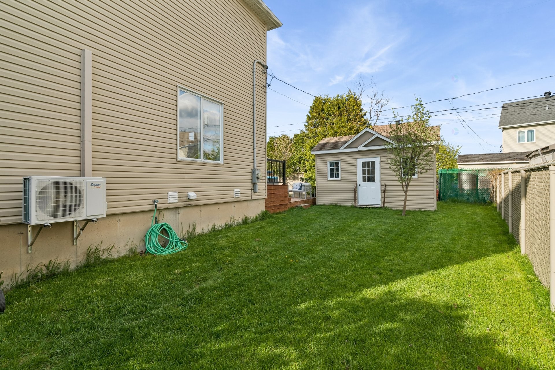 









2335


Rue des Roseaux

,
Marieville,




QC
J3M0B7

