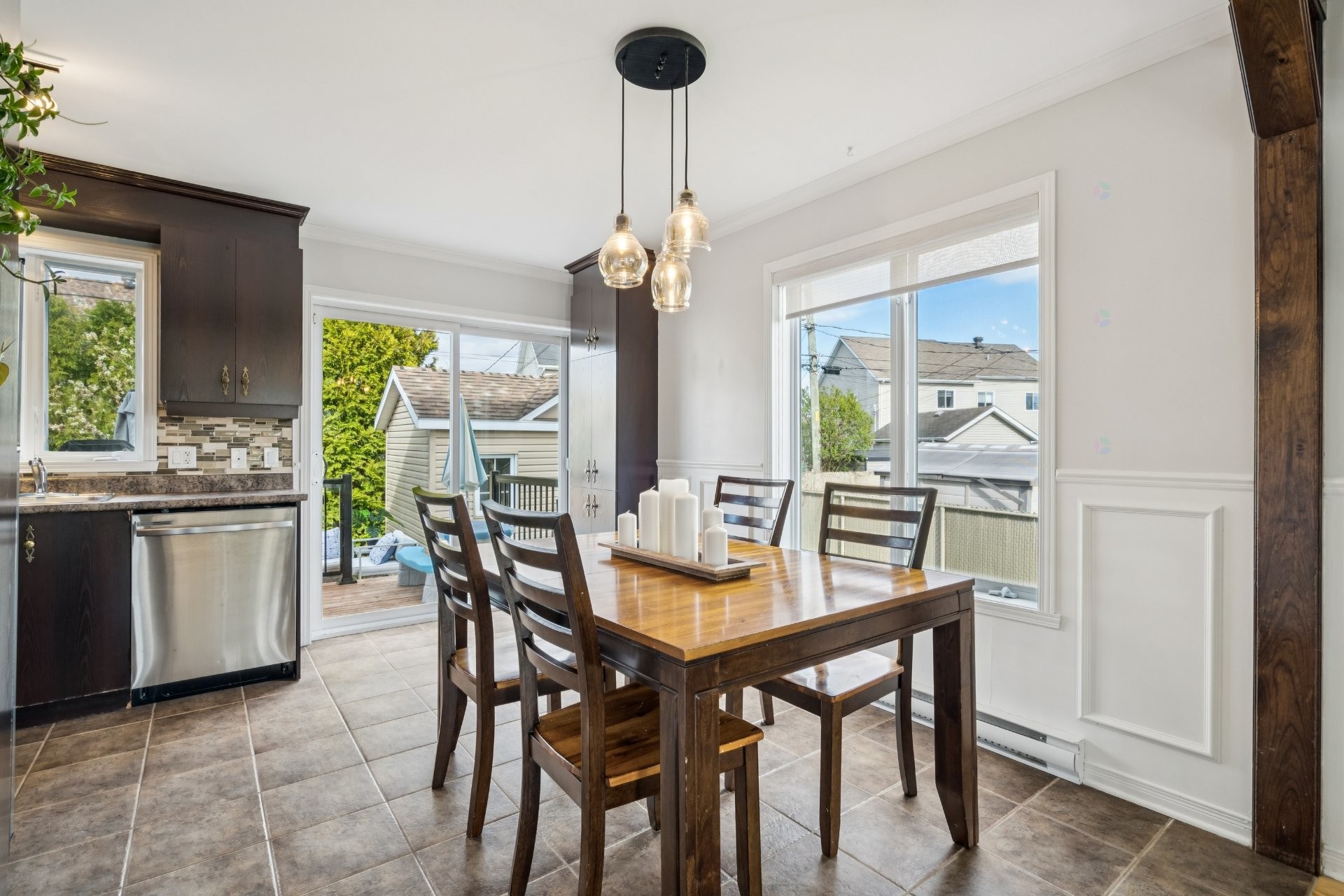 









2335


Rue des Roseaux

,
Marieville,




QC
J3M0B7

