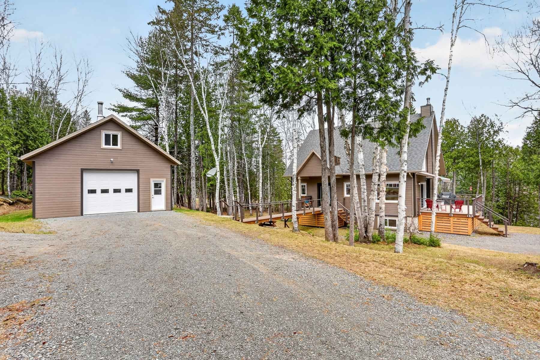 









2080


Ch. Doucet

,
Trois-Rives,




QC
G0X2C0

