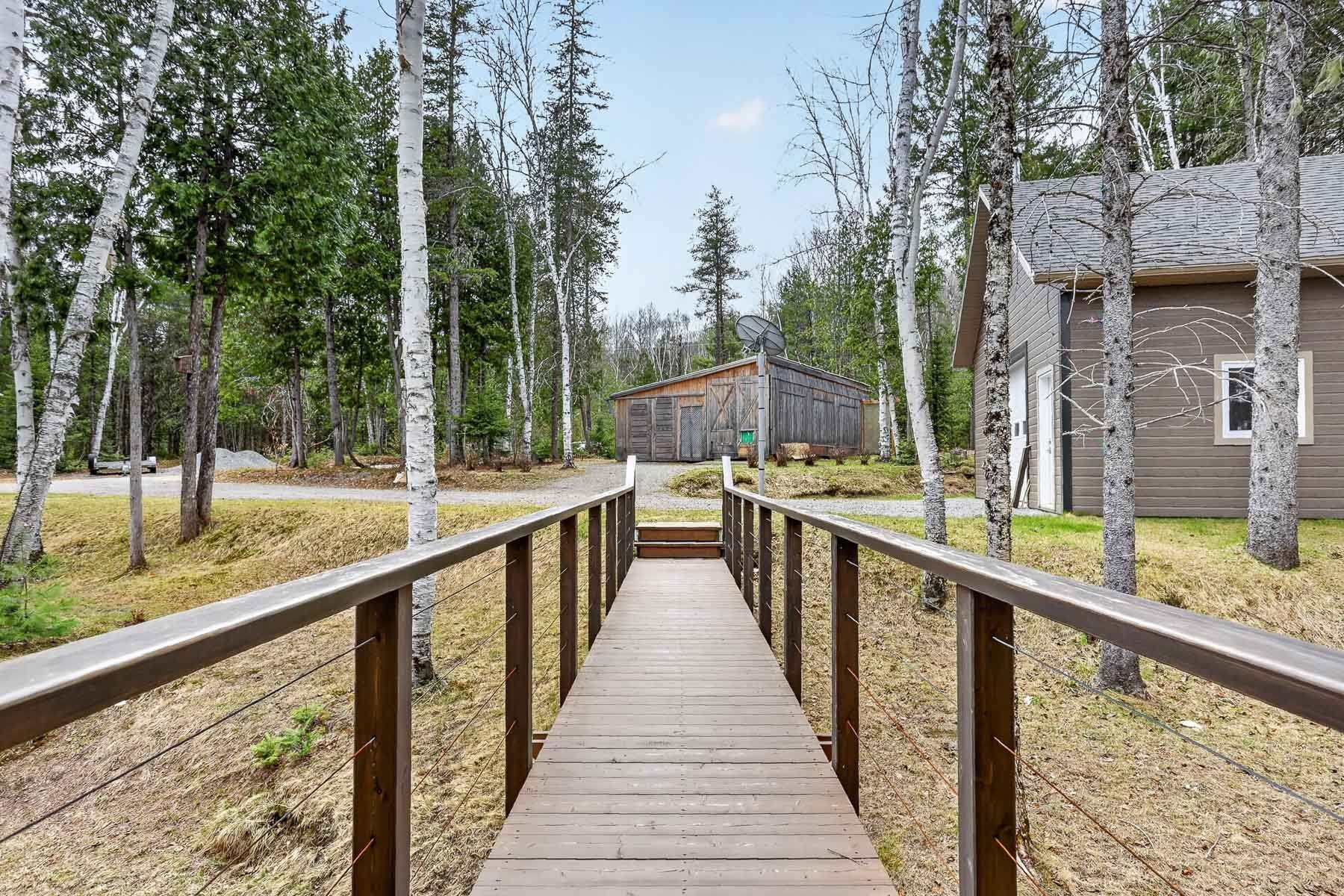 









2080


Ch. Doucet

,
Trois-Rives,




QC
G0X2C0

