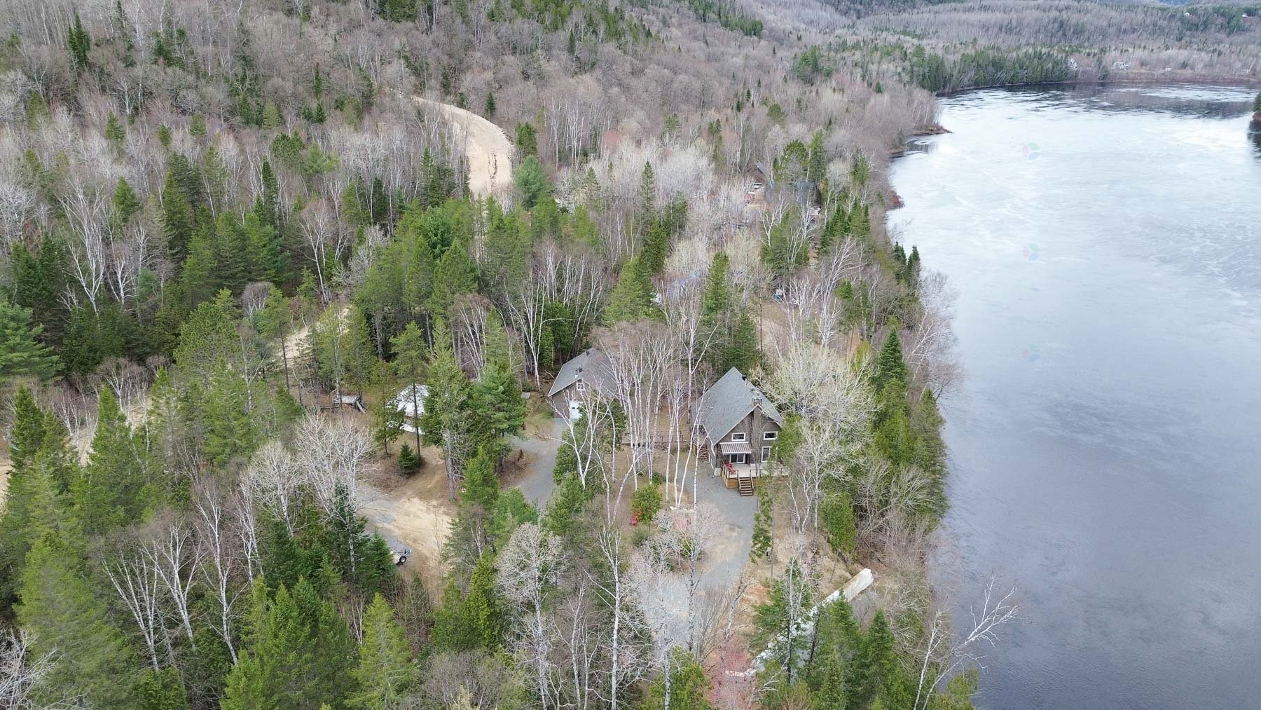 









2080


Ch. Doucet

,
Trois-Rives,




QC
G0X2C0

