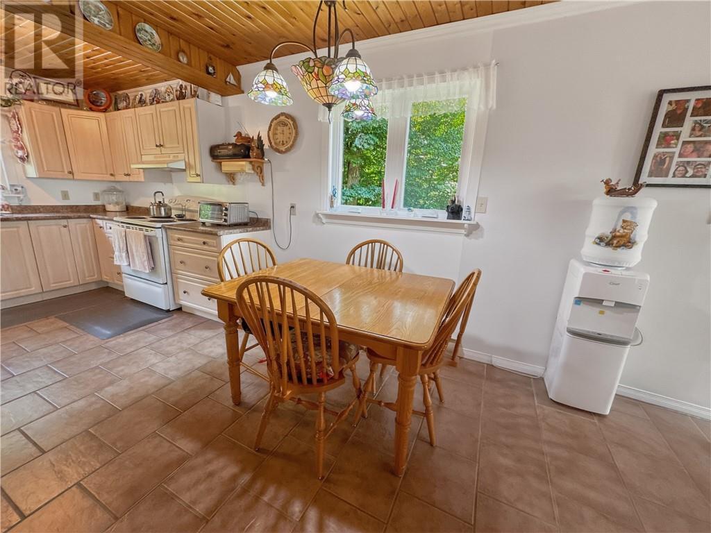 












700 Ice Lake Drive

,
Gore Bay, Manitoulin Island,




Ontario
P0P1H0

