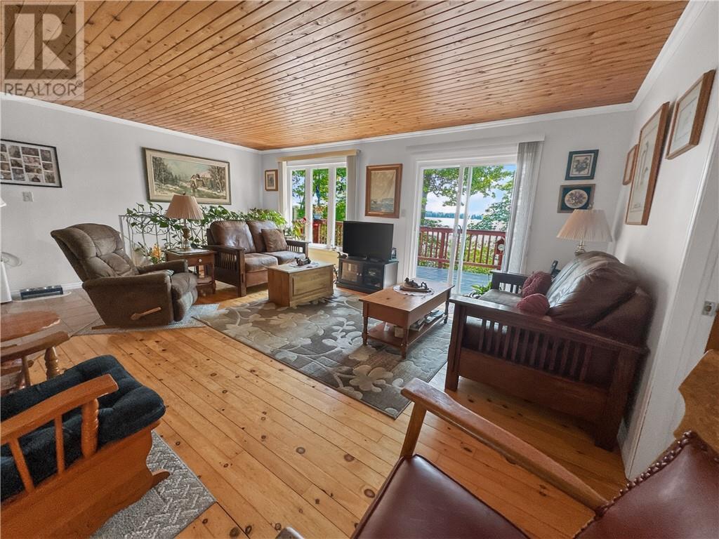 












700 Ice Lake Drive

,
Gore Bay, Manitoulin Island,




Ontario
P0P1H0


