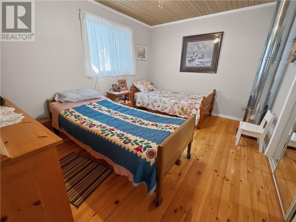 












700 Ice Lake Drive

,
Gore Bay, Manitoulin Island,




Ontario
P0P1H0

