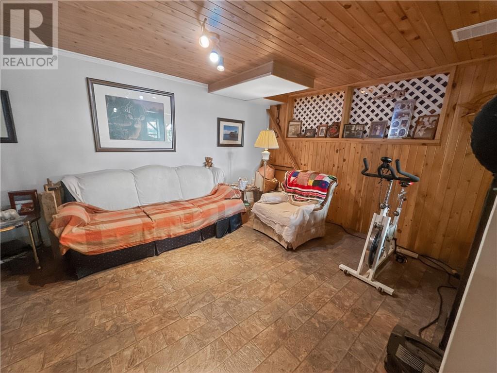












700 Ice Lake Drive

,
Gore Bay, Manitoulin Island,




Ontario
P0P1H0

