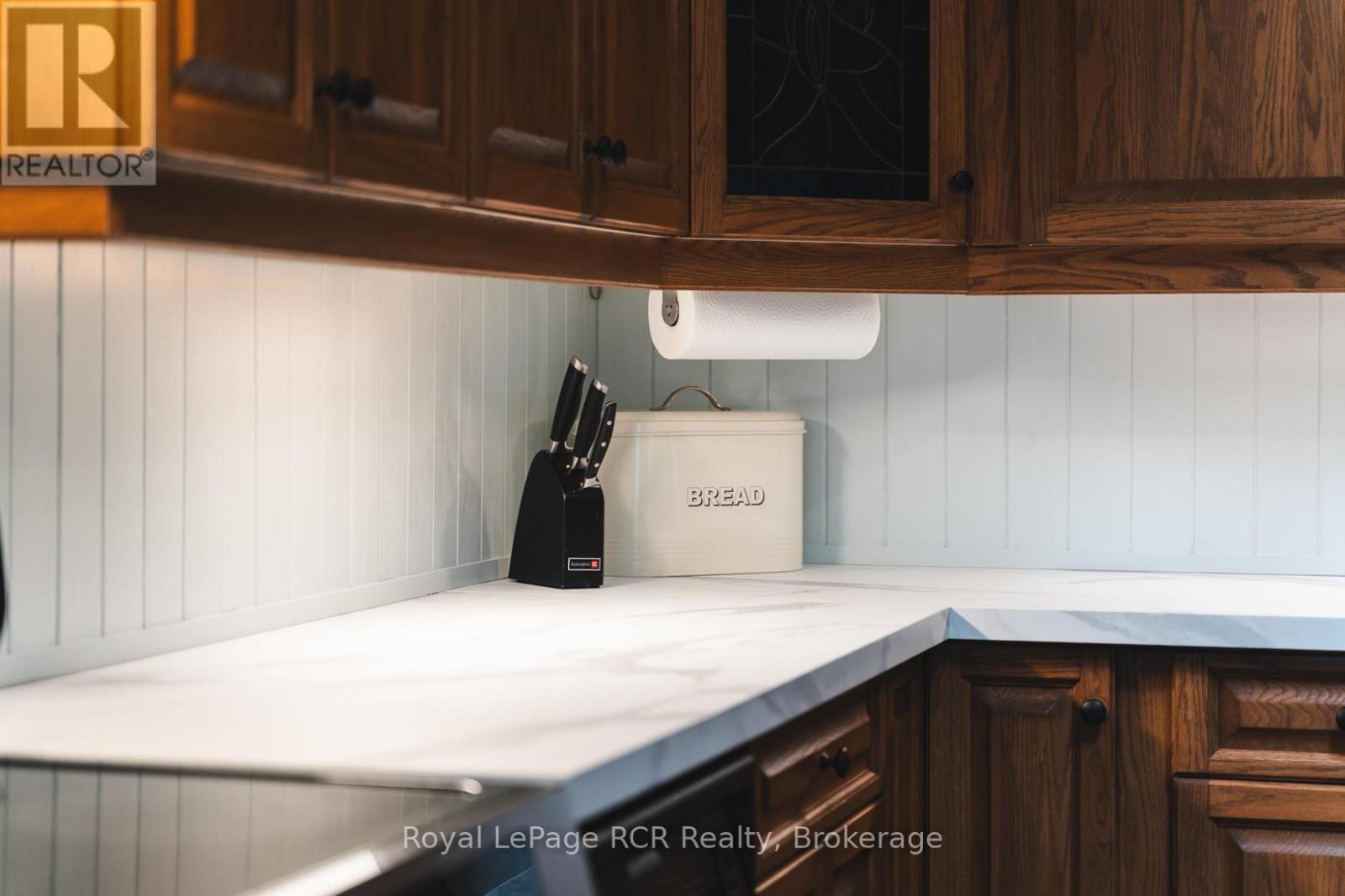 












502183 GREY ROAD 1 ROAD

,
Georgian Bluffs,




Ontario
N0H2T0


