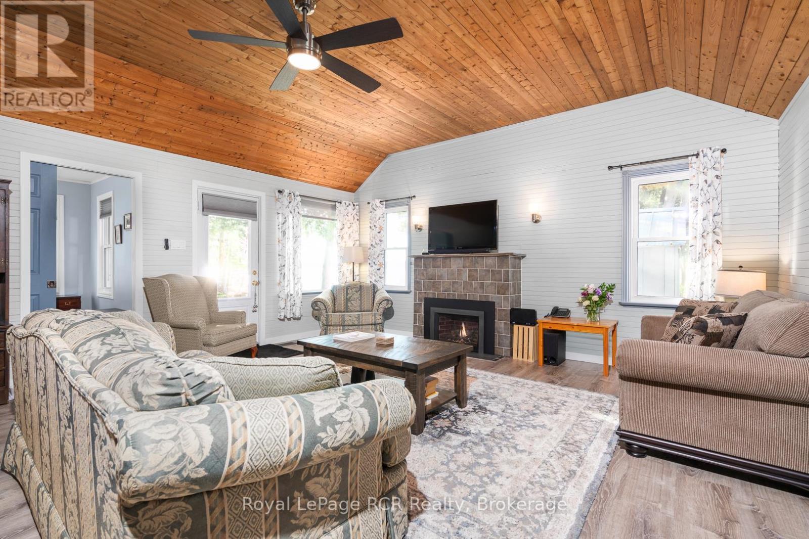 












502183 GREY ROAD 1 ROAD

,
Georgian Bluffs,




Ontario
N0H2T0

